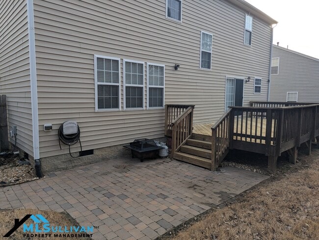 Building Photo - 4807 Mistletoe Ln