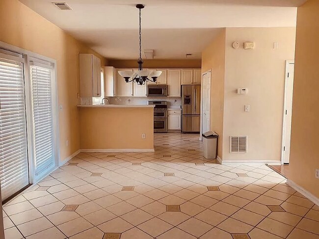 Building Photo - 4005 Weatherford Cir