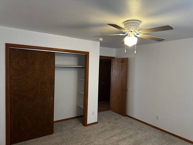 Building Photo - 1139 Laurel Ct