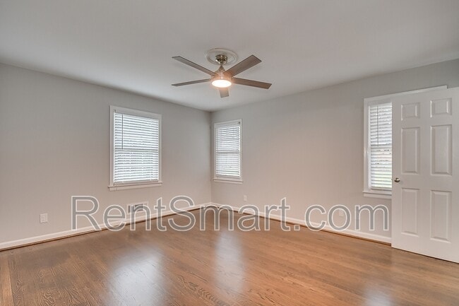 Building Photo - 143 Avondale Dr
