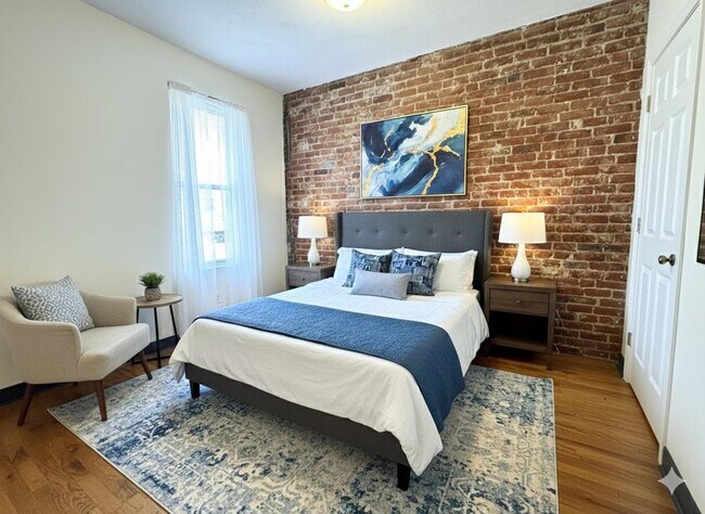 Building Photo - 842 Huntington Ave
