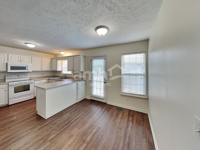 Building Photo - 212 Parrish Pl