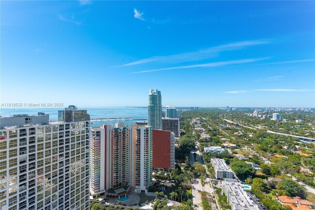 Building Photo - 1451 Brickell Ave