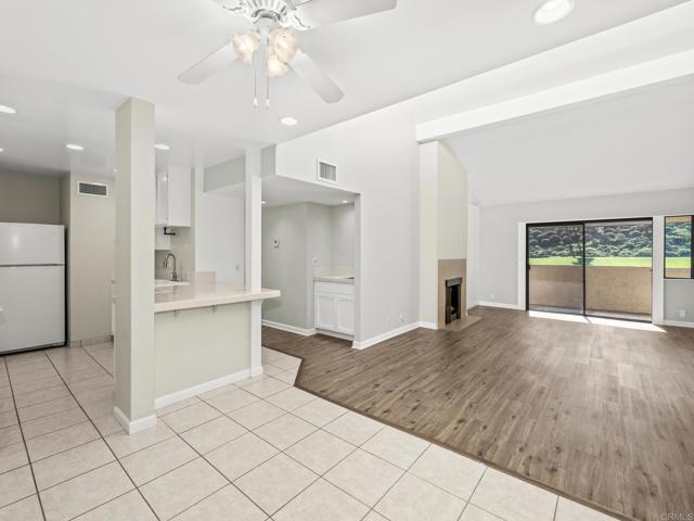 Building Photo - 2639 Pirineos Way