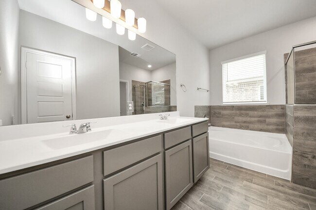 Building Photo - 22826 Xanthos St