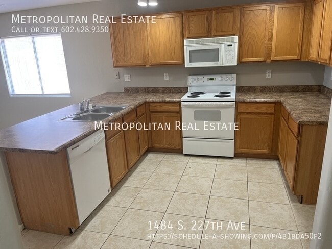 Building Photo - 1484 S 227th Ave