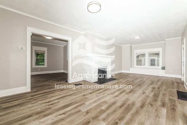 Building Photo - 324 Pointview Ave