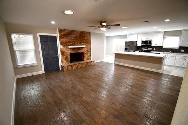 Building Photo - 213 E Scotland Dr