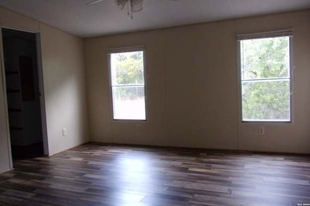 Building Photo - 1106 Indian Hollow
