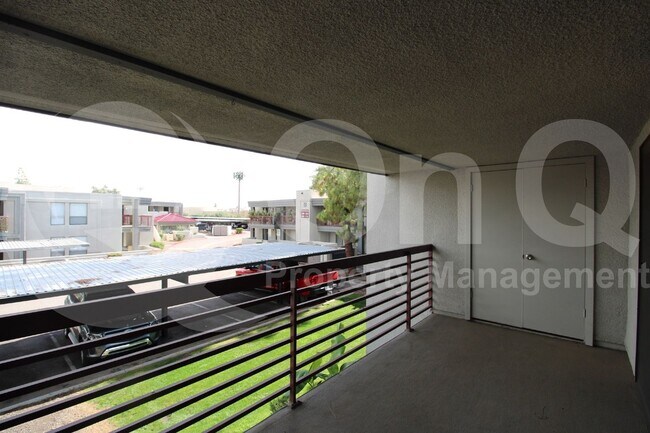 Building Photo - 3435 W Danbury Dr