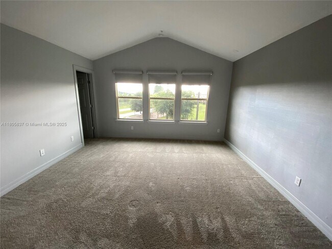 Building Photo - 3028 Alessa Loop