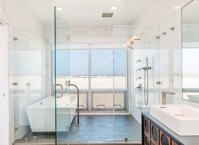 Primary Bathroom - 5205 Ocean Front Walk