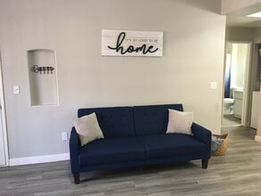 Building Photo - Craig Ranch Villas