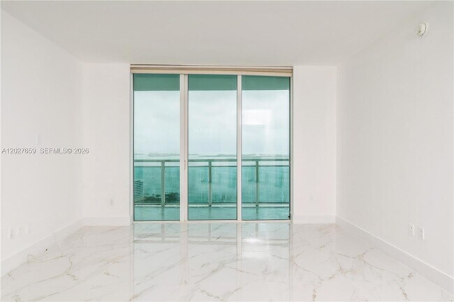 Building Photo - 951 Brickell Ave