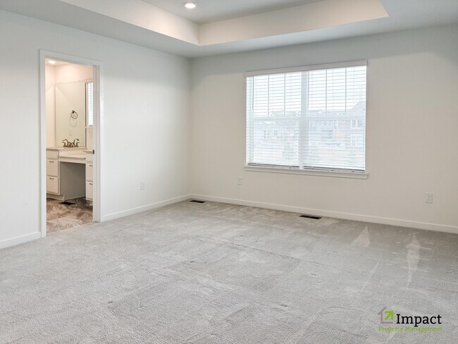 Building Photo - 10228 Vaughn St