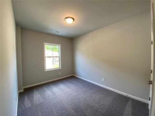 Building Photo - 1754 Holman Frst Ct