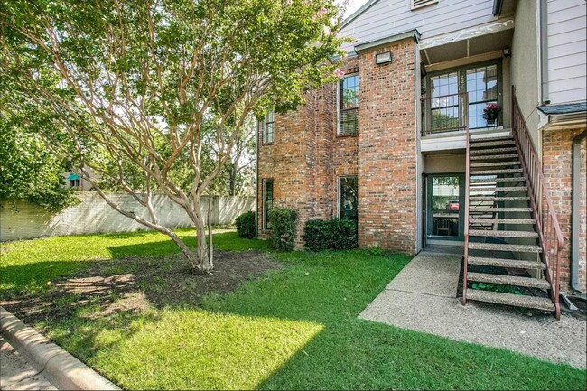 Primary Photo - 3101 Townbluff Dr