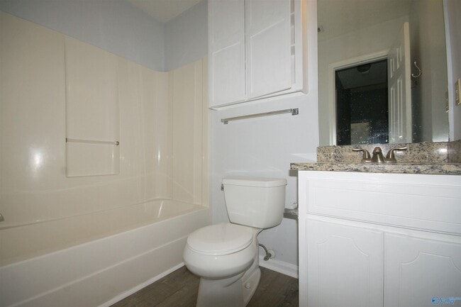 Building Photo - 215 Cypress Creek Dr