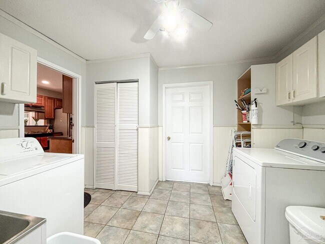 Building Photo - 12442 Airblanc Dr