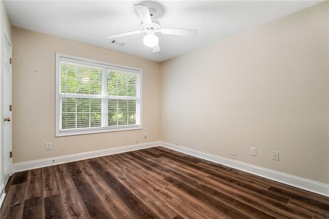 Building Photo - 6920 Autumn Hills Dr