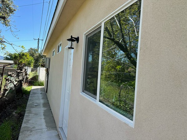 Building Photo - 1542 W Virginia St