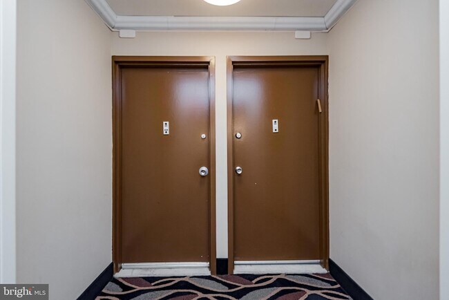 Building Photo - 1111 University Blvd W