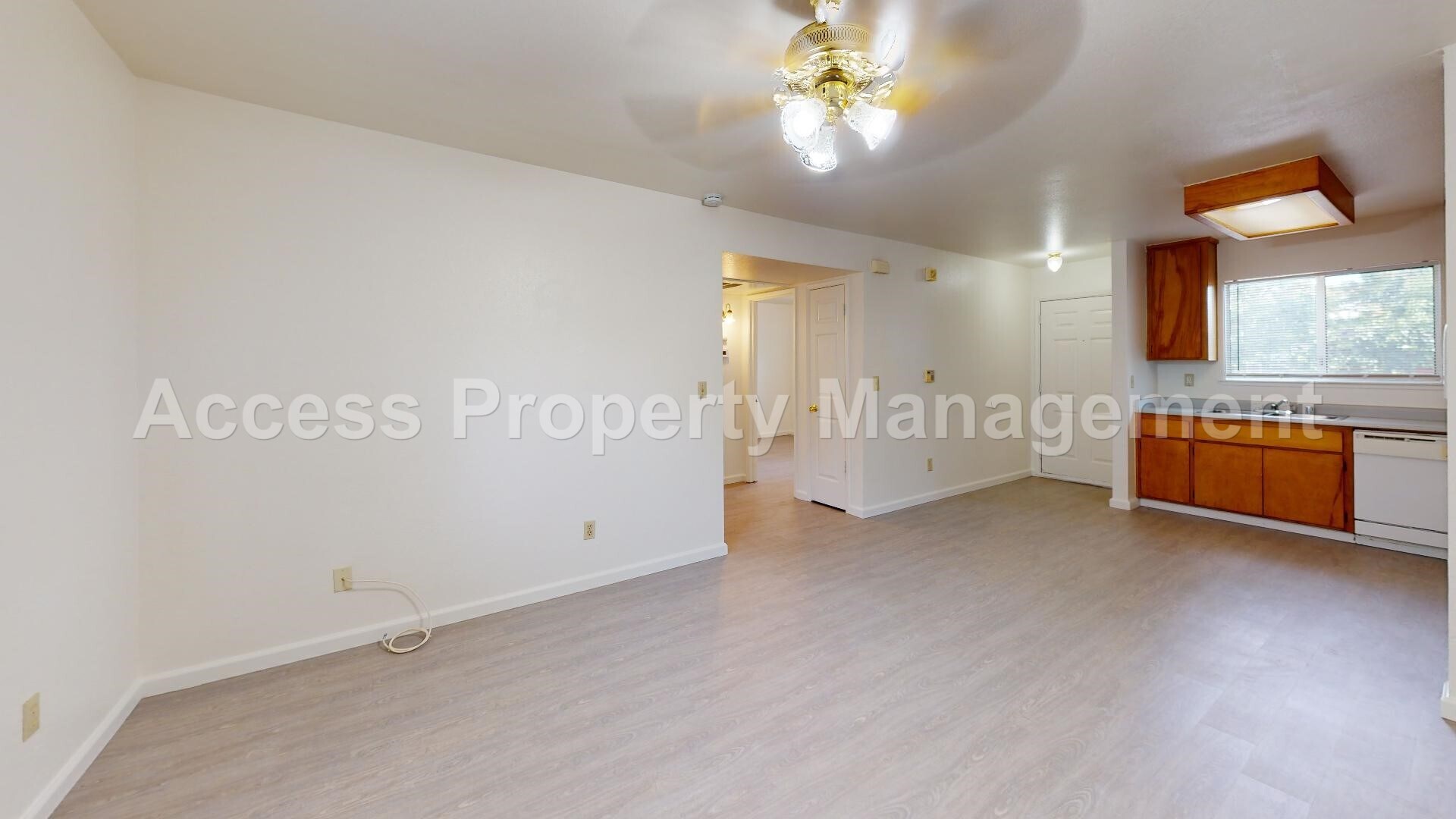 Building Photo - 114 Baker St