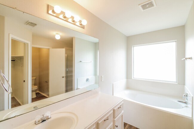 Building Photo - 3519 Apache Meadows Drive