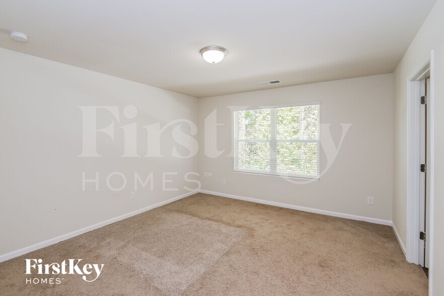 Building Photo - 9515 Hamel St