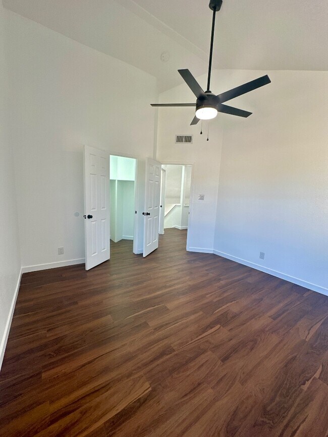 Building Photo - 7979 Starry Night Dr