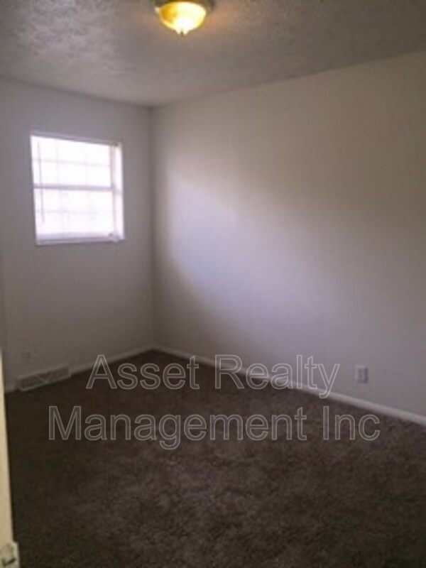 Building Photo - 9116 Cedarpark Ln NW