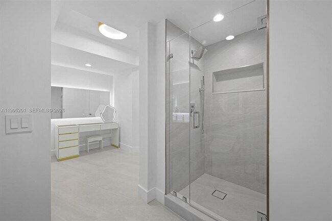 Building Photo - 4779 Collins Ave