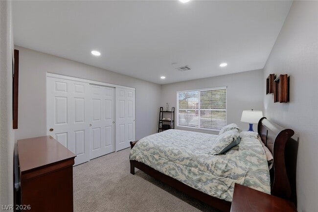 Building Photo - 833 Glitter Glen Ct