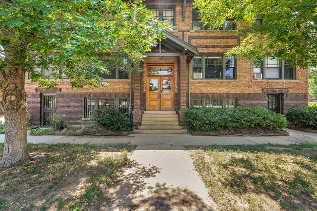 Building Photo - 2708 E 14th Ave