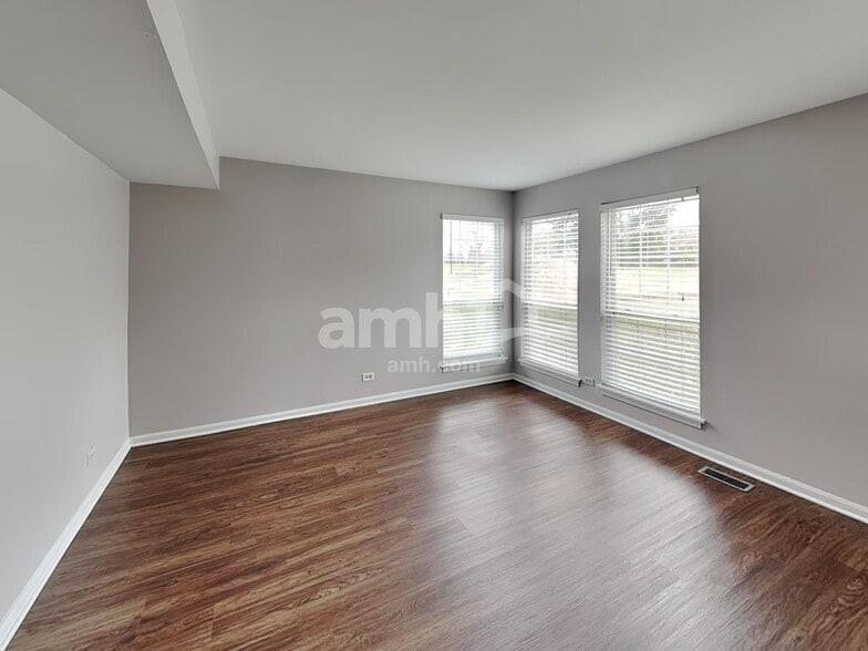 Building Photo - 2402 Wild Cherry Ct