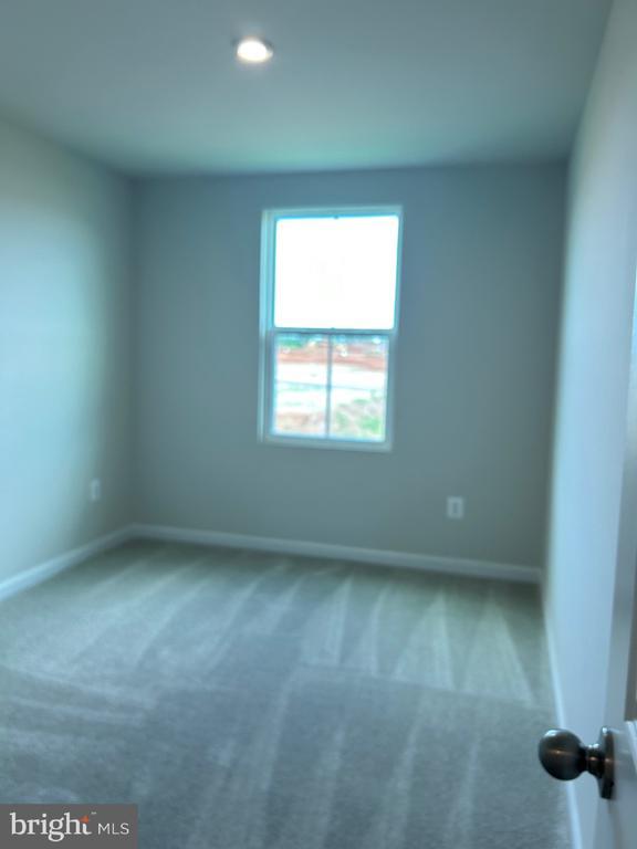 Building Photo - 3020 Silver Birch Ln