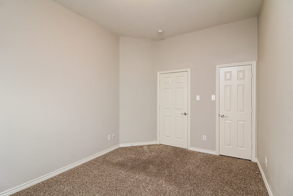 Building Photo - 211 Gatehouse Dr