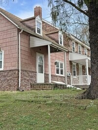 Building Photo - 169 Engle Ln