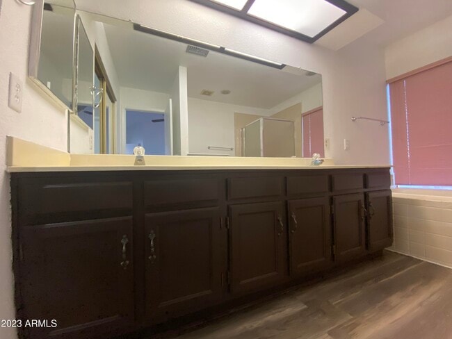 Building Photo - 7815 W Jenan Dr