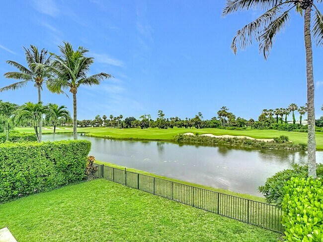 Building Photo - Beautiful Home for Rent in Royal Palm Beach!