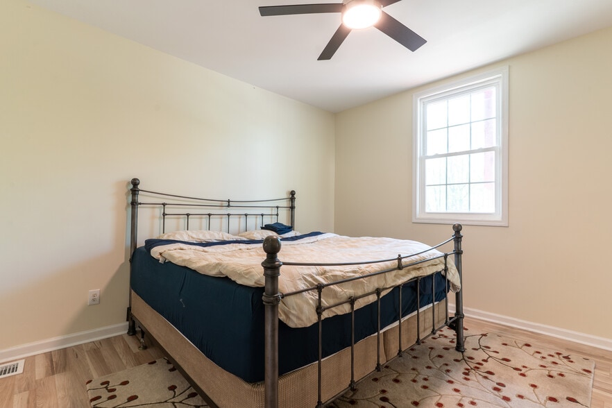 Bedroom - 331 N 26th St