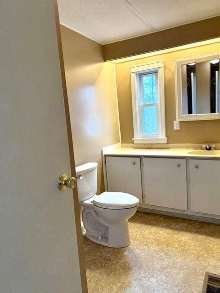 Building Photo - 12 Hayes St