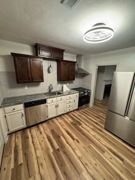 Building Photo - 1308 Sparkman St SW