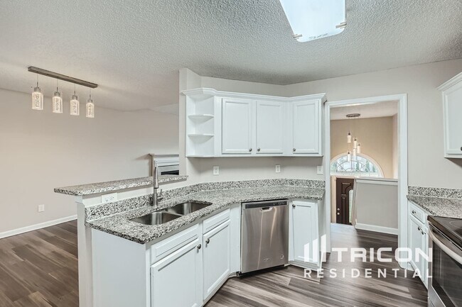 Building Photo - 5772 Shoal Creek Dr