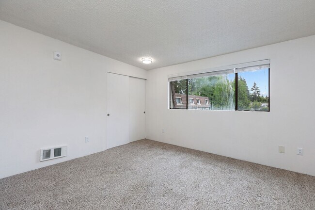 Building Photo - 4432 176th St SW