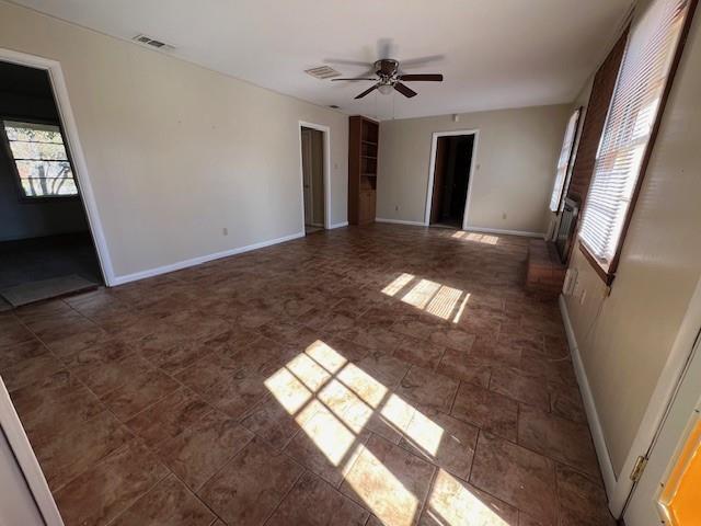 Building Photo - 2301 River Oaks Cir