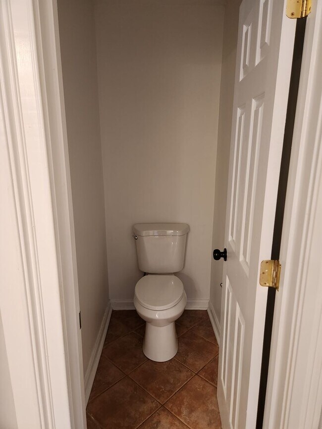 Building Photo - Newly Remodeled City of South Fulton Single Family