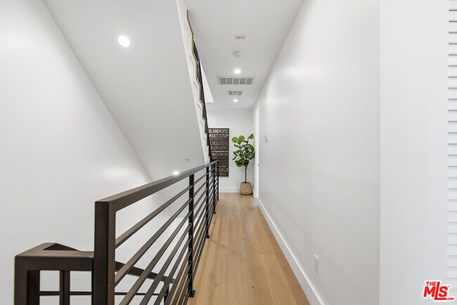 Building Photo - 4095 Sawtelle Blvd