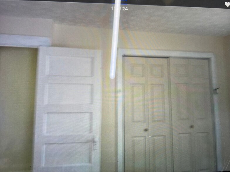 Building Photo - 1313 Winona Ave