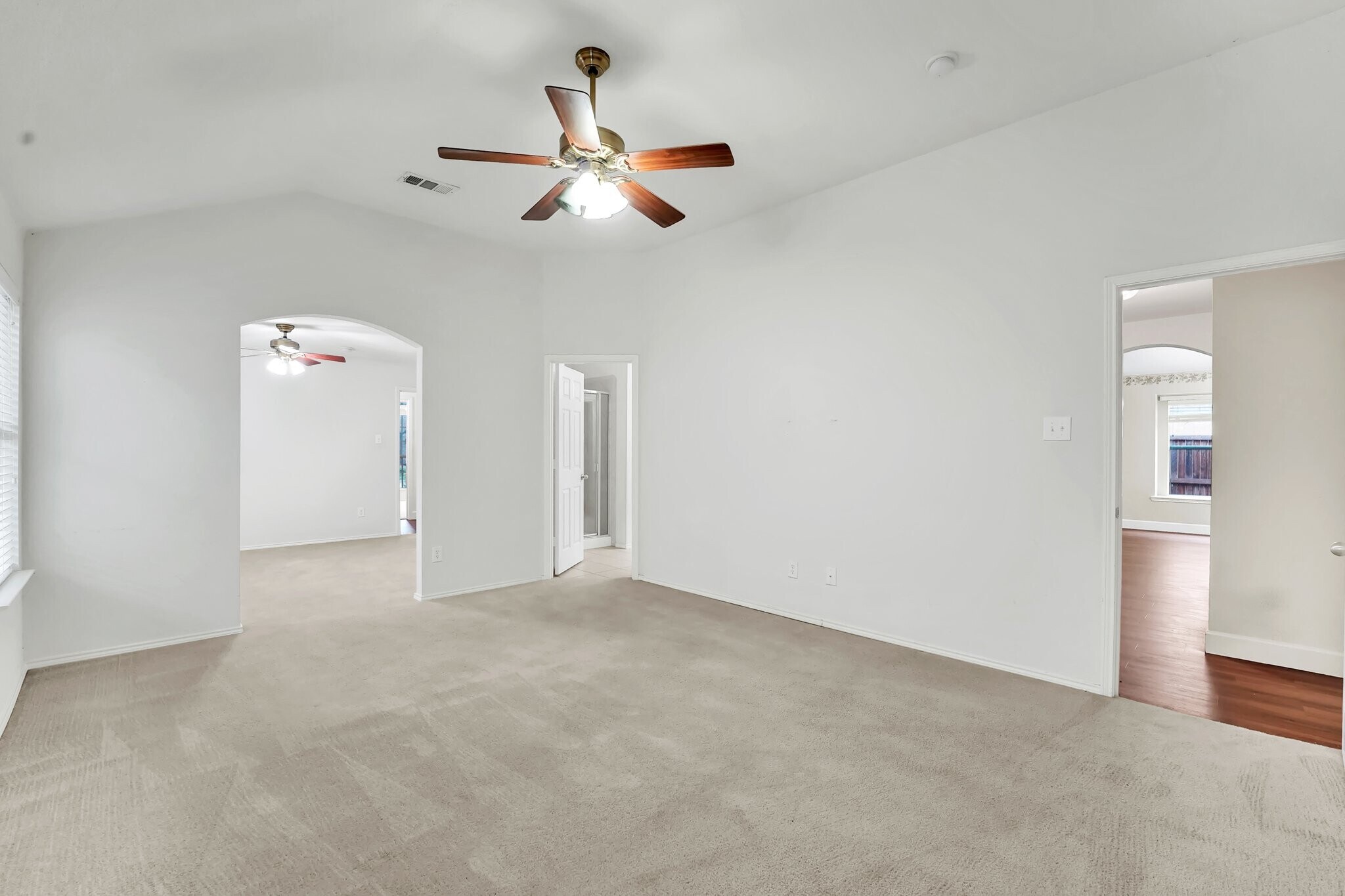 Building Photo - 12618 Red Hawk Dr
